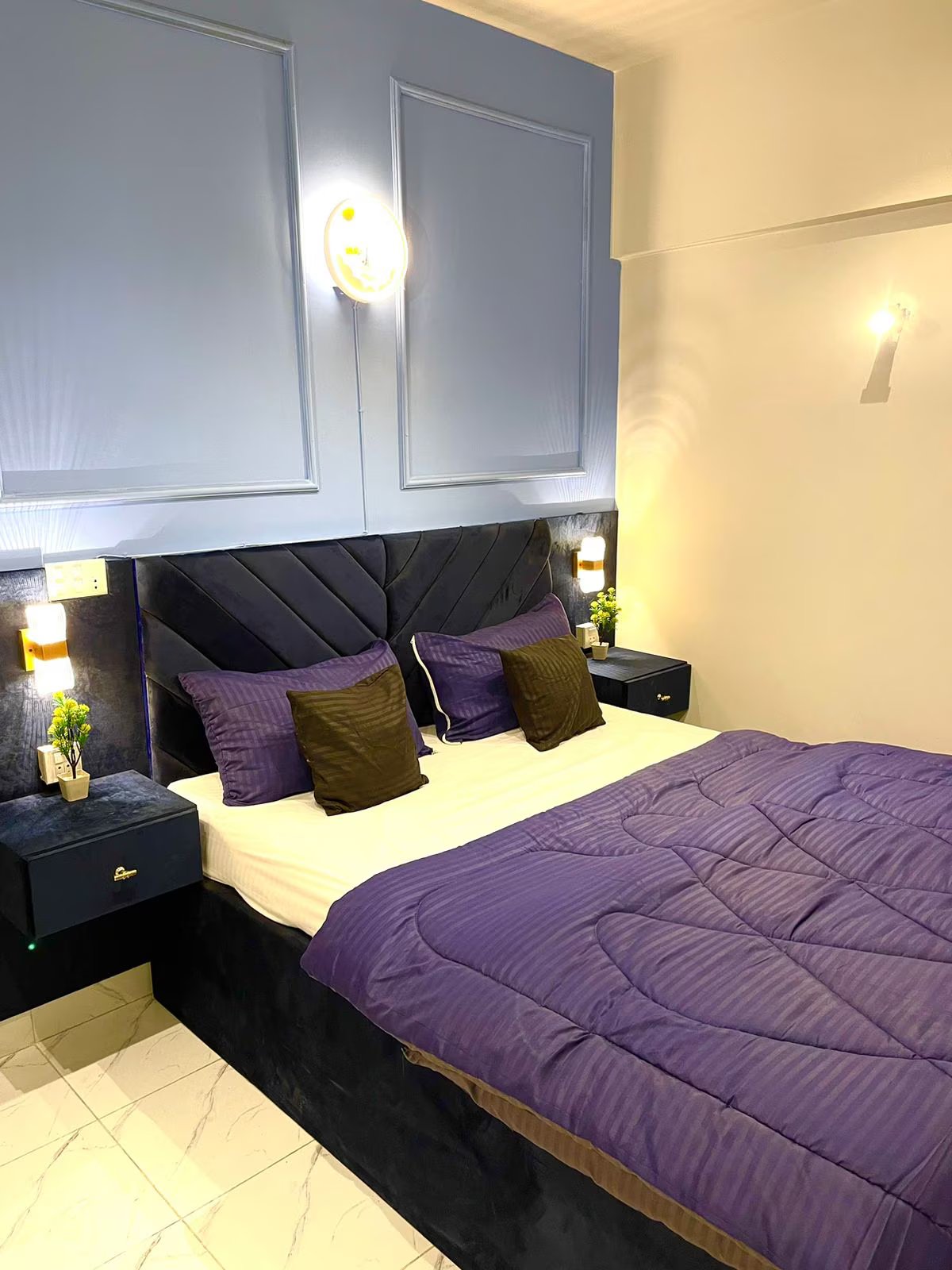 Chic 2 BR Apartment With Sea View Roof Top in DHA