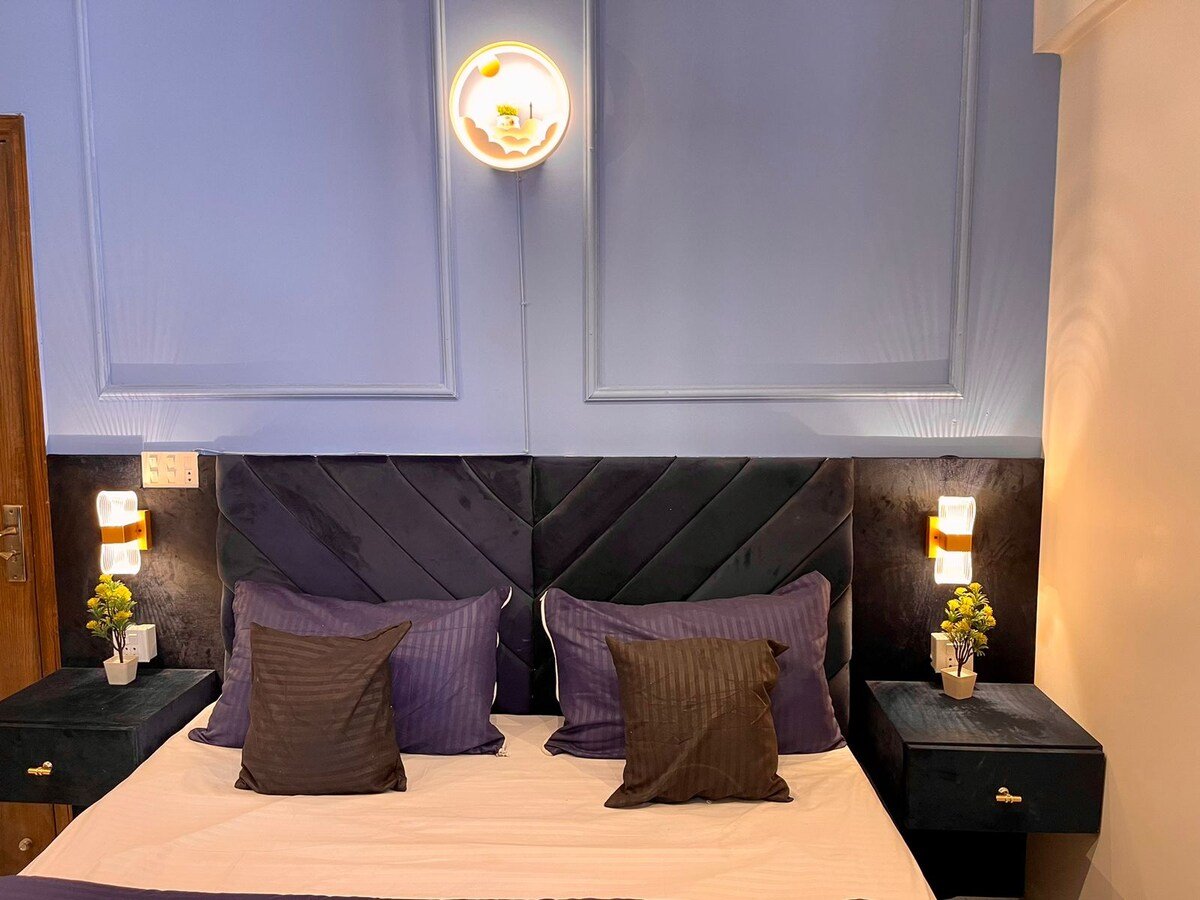 Chic 2 BR Apartment With Sea View Roof Top in DHA photo 28