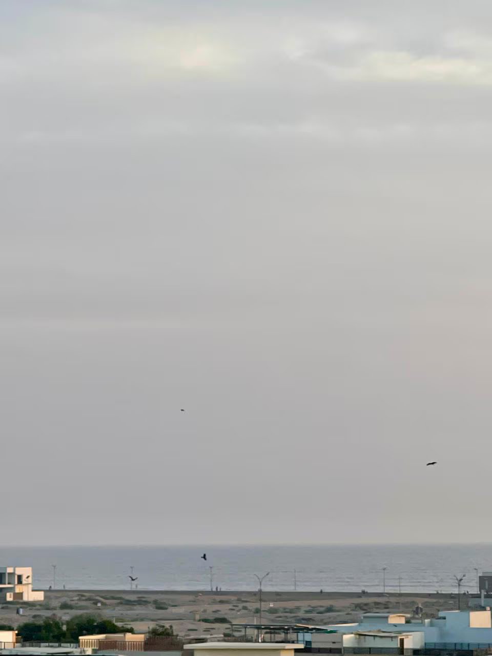 Chic 2 BR Apartment With Sea View Roof Top in DHA photo 65