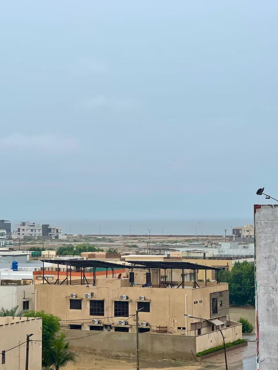 Chic 2 BR Apartment With Sea View Roof Top in DHA photo 66