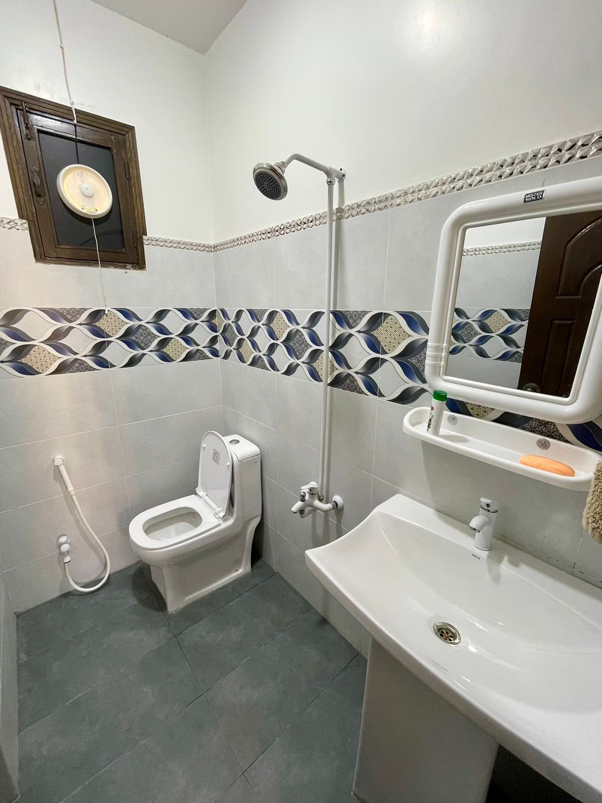 Comfortable 2 Bedroom With 2 AC Apartment in DHA photo 8