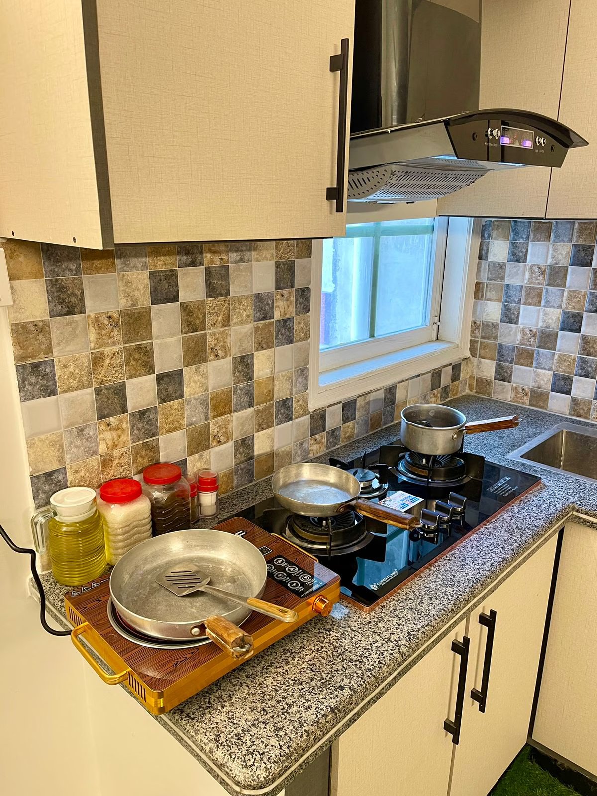 Comfortable 2 Bedroom With 2 AC Apartment in DHA photo 11