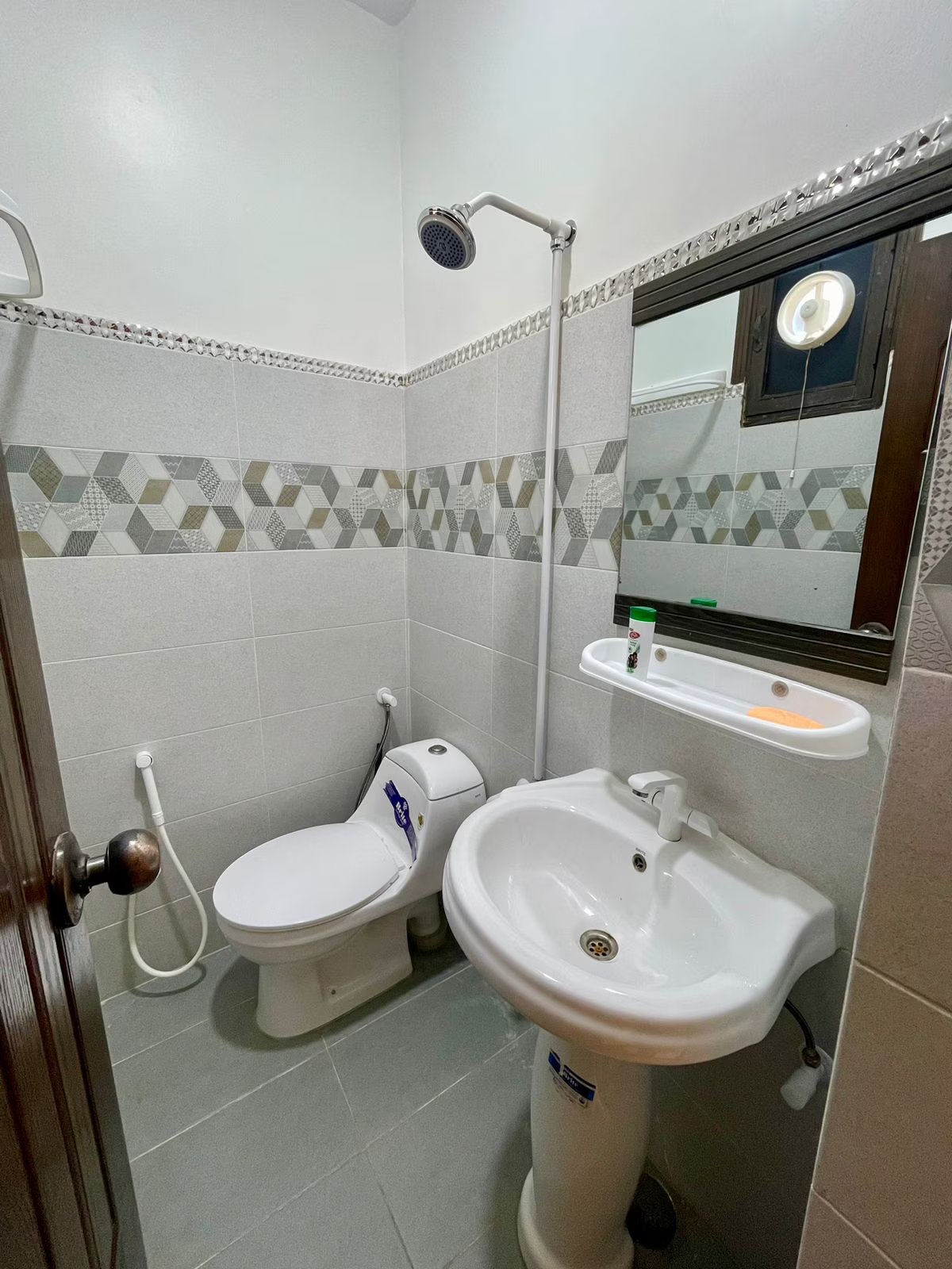 Comfortable 2 Bedroom With 2 AC Apartment in DHA photo 44