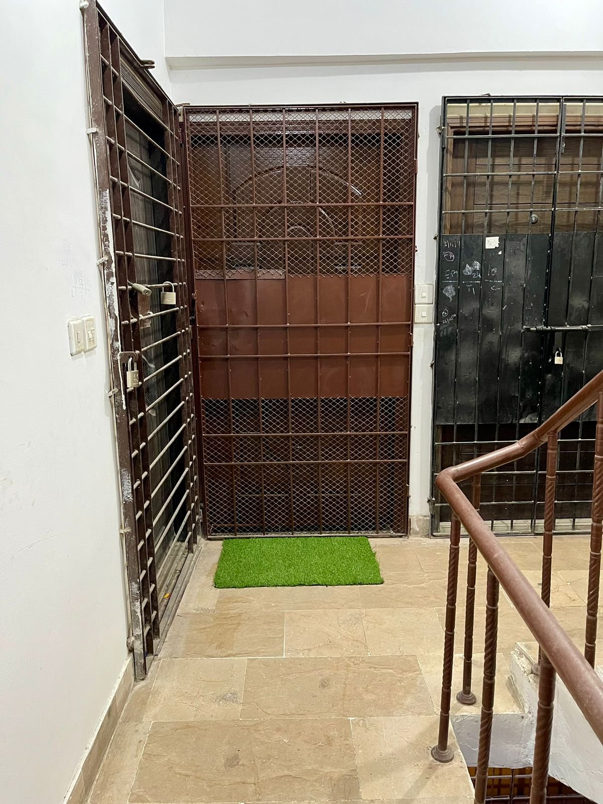 Cool & Cozy 1-Bedroom Apt DHA | Lounge & Kitchen - Exterior image 1