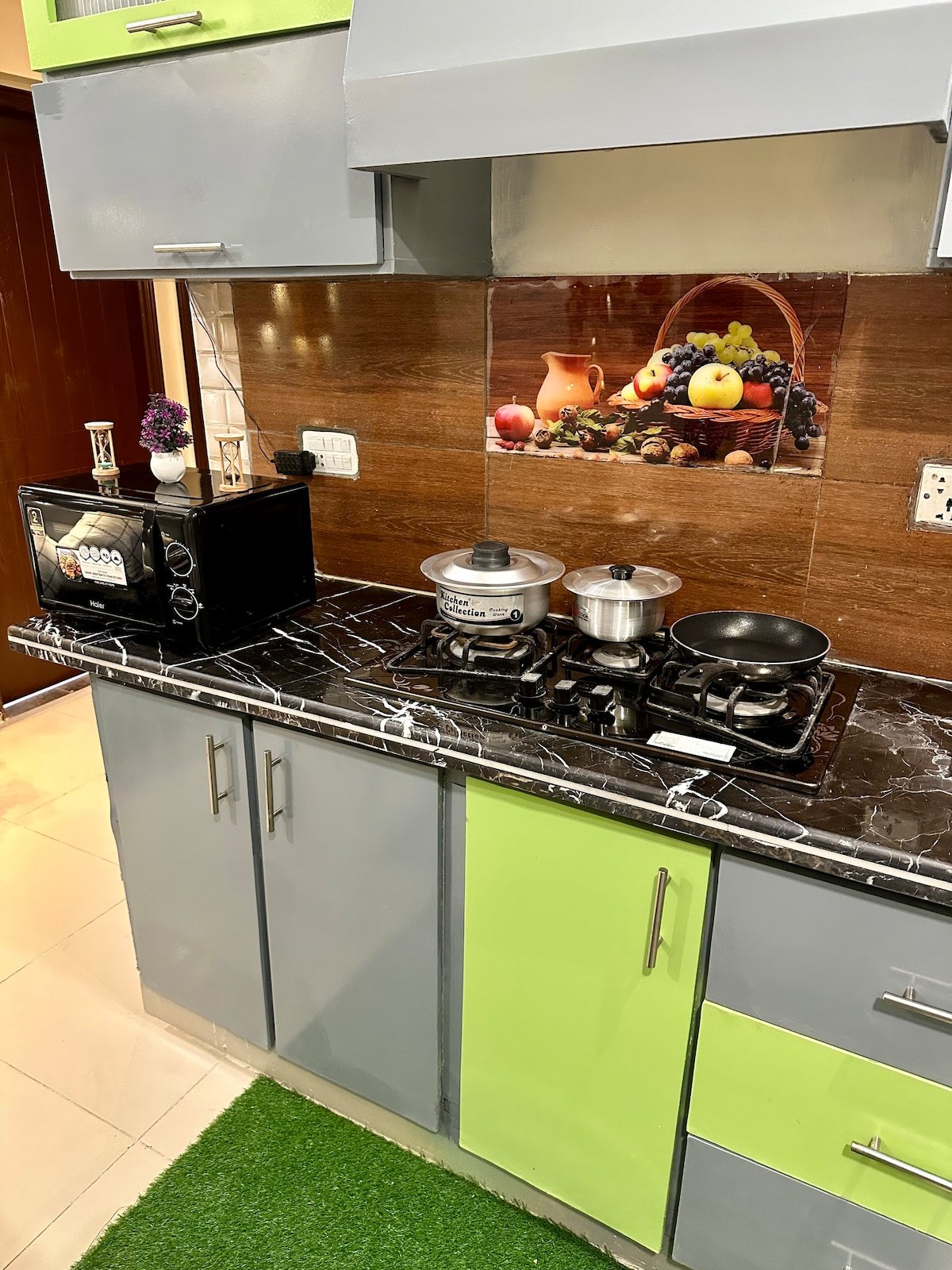 Designer 2BR Apartment in DHA With TV & AC - Full kitchen image 3