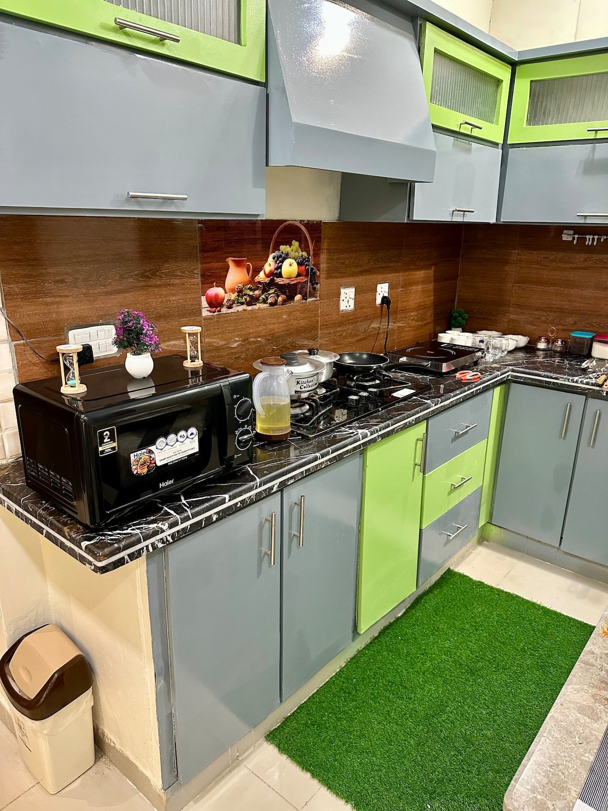Designer 2BR Apartment in DHA With TV & AC - Full kitchen image 9