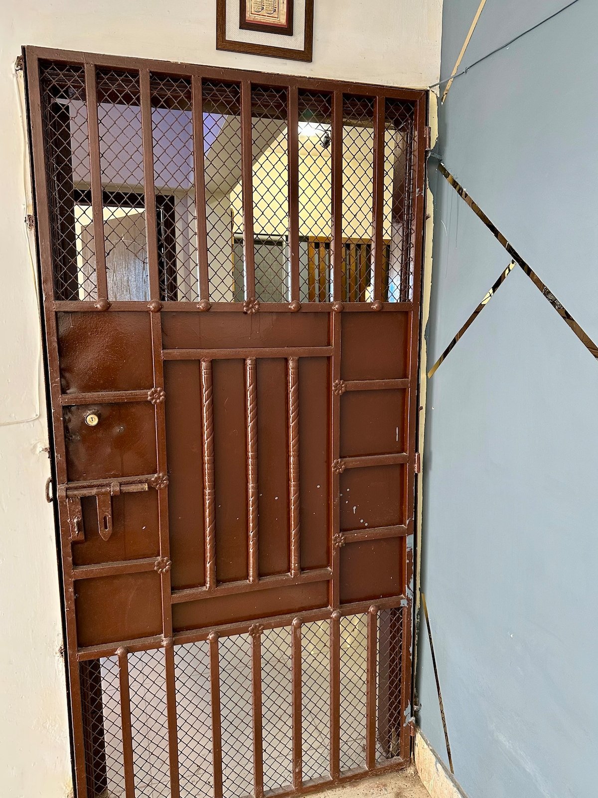 Designer 2BR Apartment in DHA With TV & AC - Exterior image 2