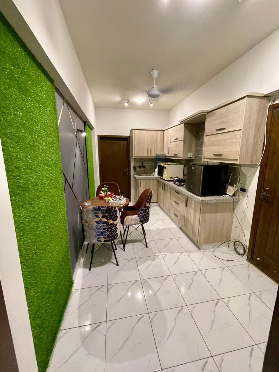 Luxury Pair: 1st-Floor Exclusive Apartments photo 18
