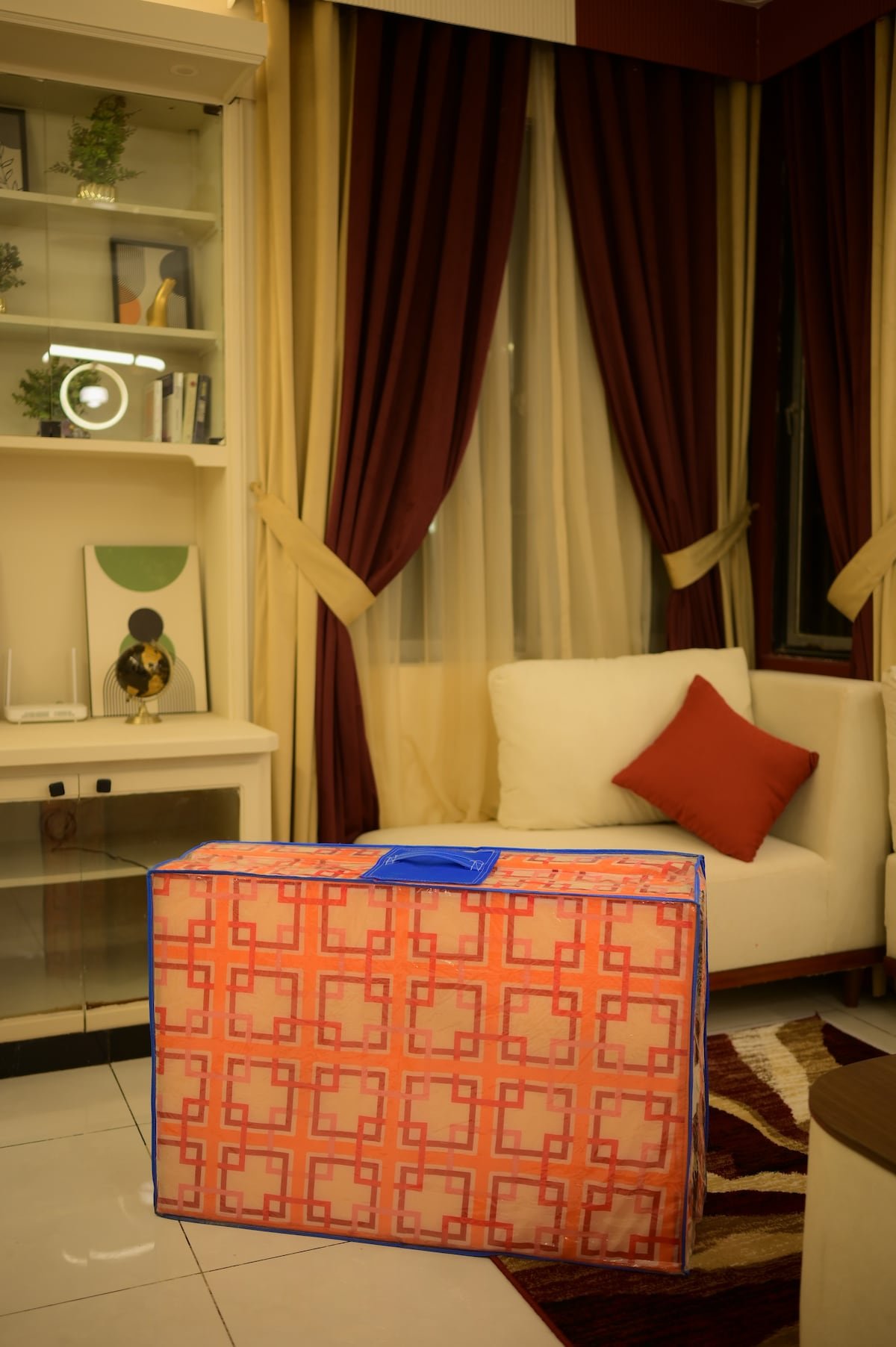 PannaCotta | Premium 2BHK | DHA Phase 7 Jami - Living room image 12