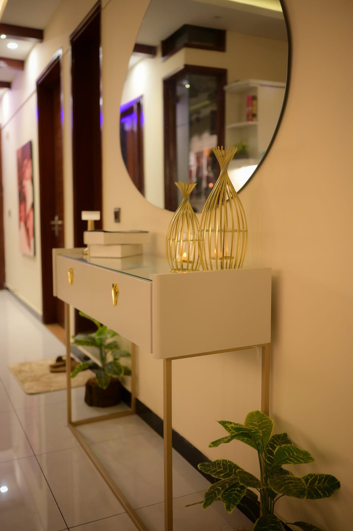 PannaCotta | Premium 2BHK | DHA Phase 7 Jami - Living room image 14