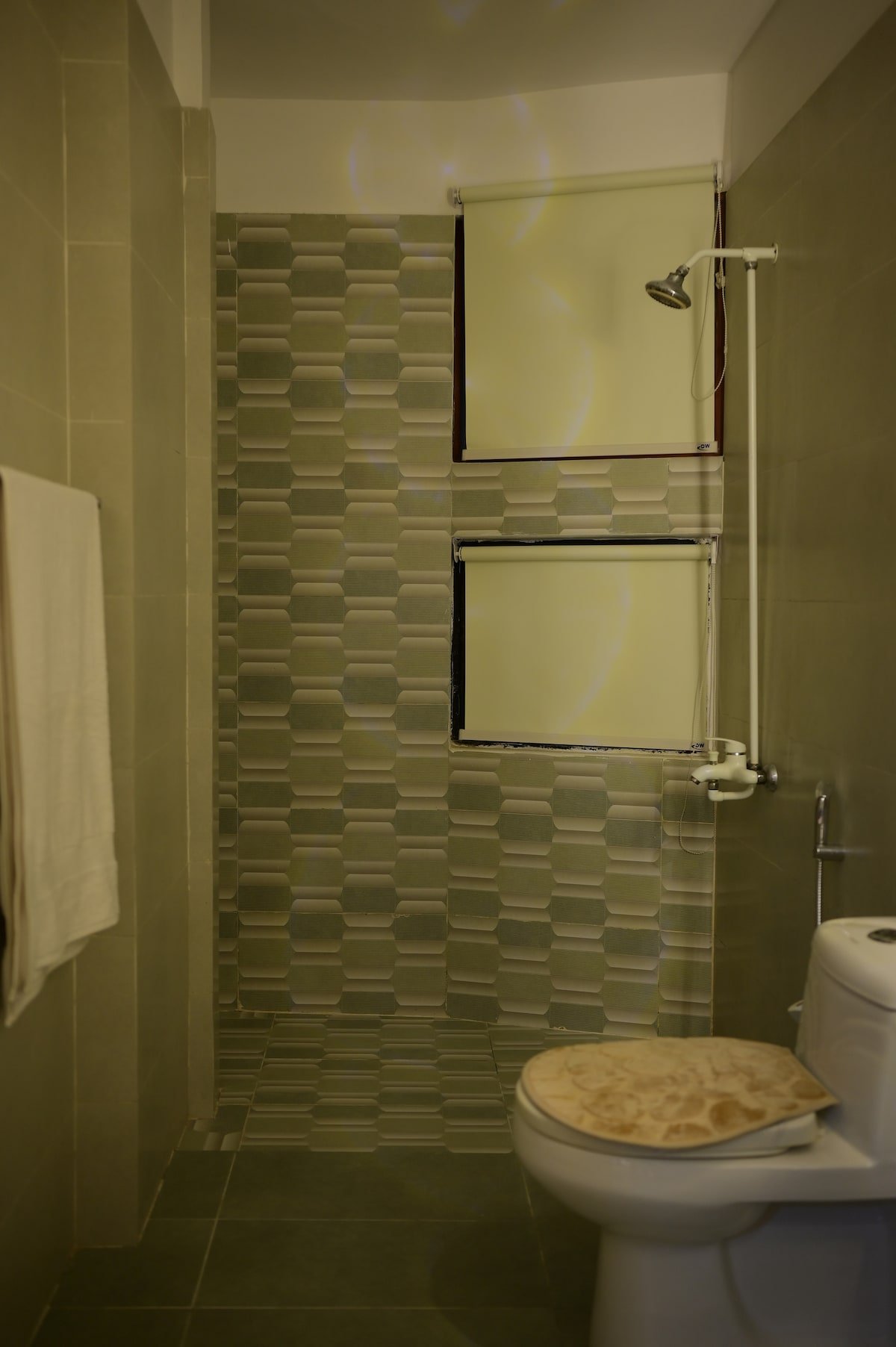 PannaCotta | Premium 2BHK | DHA Phase 7 Jami - Full bathroom 2 image 3