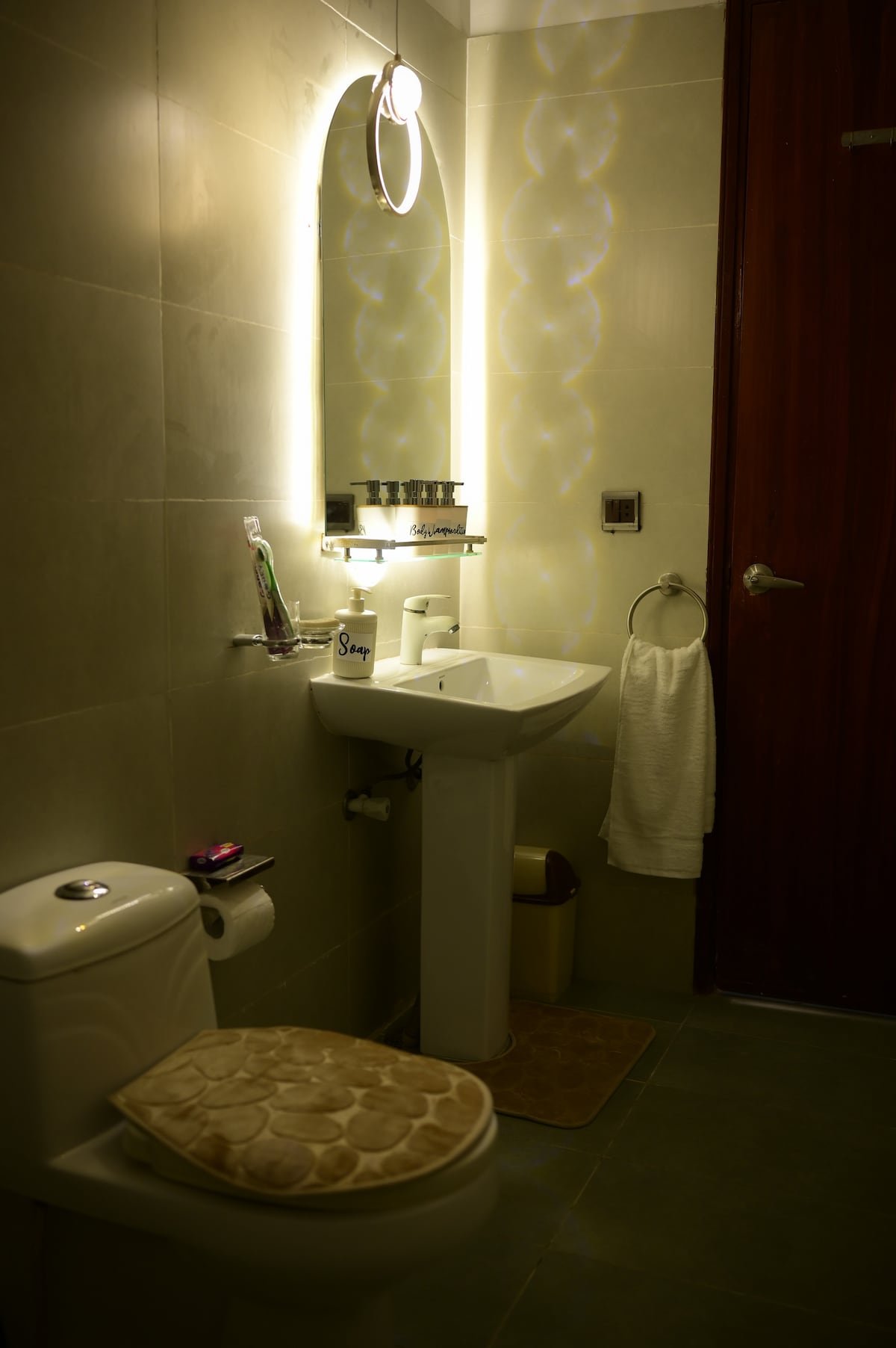 PannaCotta | Premium 2BHK | DHA Phase 7 Jami - Full bathroom 2 image 6