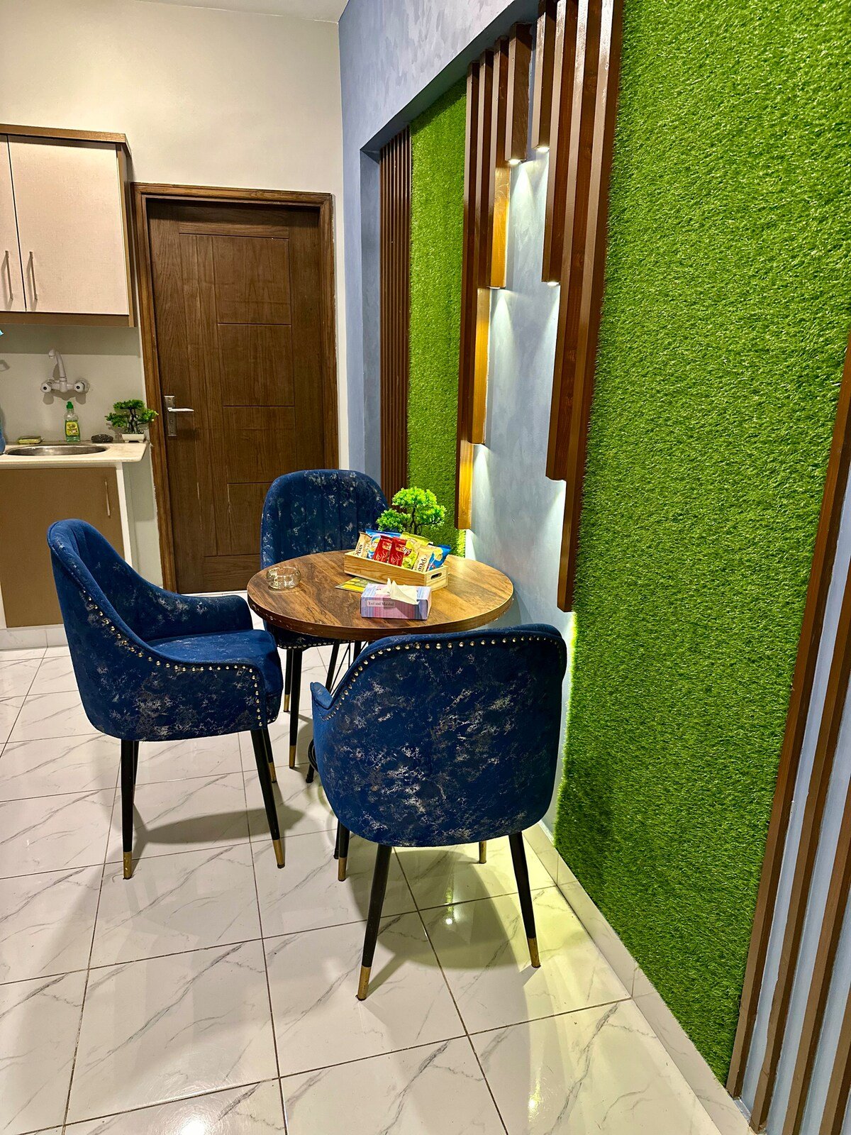 Private Modern 2BR Apartment | Seaview Rooftop photo 17